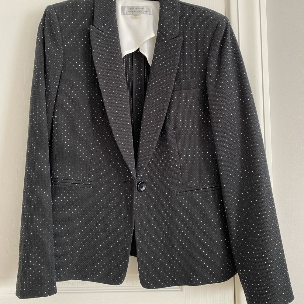Tahari Blazer